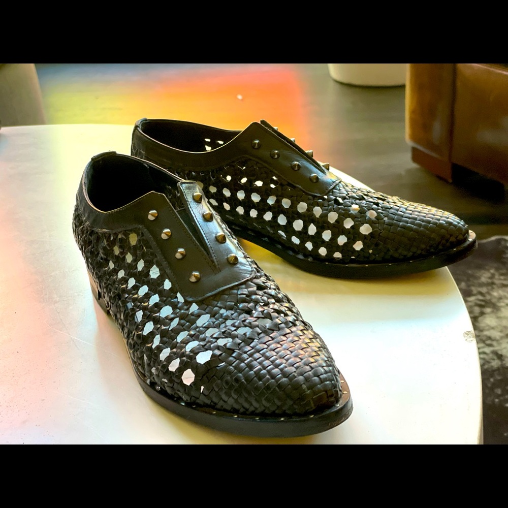 Freda Salvador Black Cut-Out Leather Flats